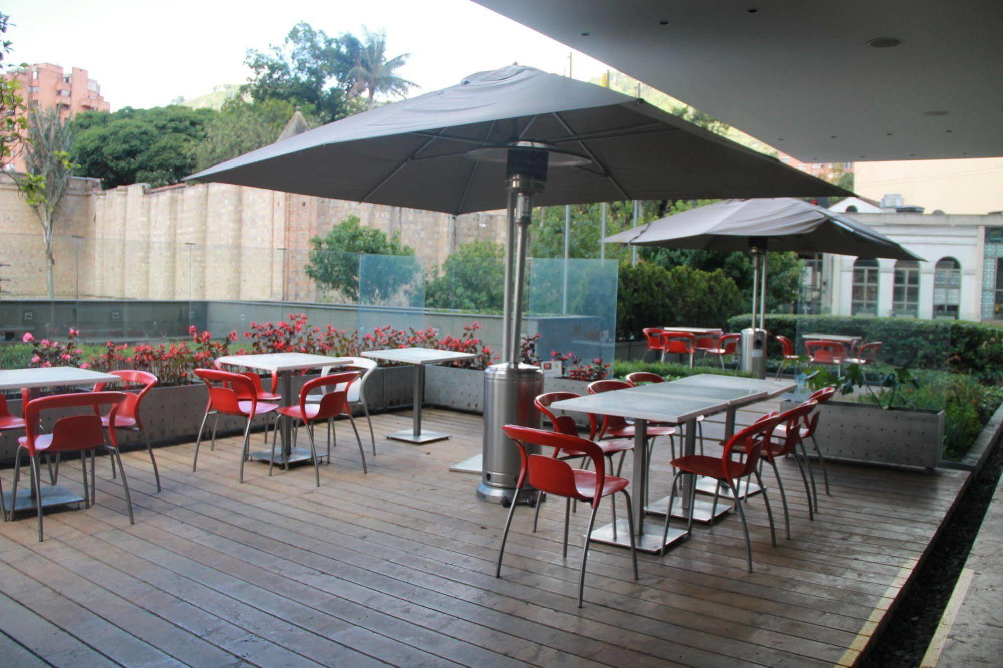 Ibis Bogota Museo Hotel Екстериор снимка